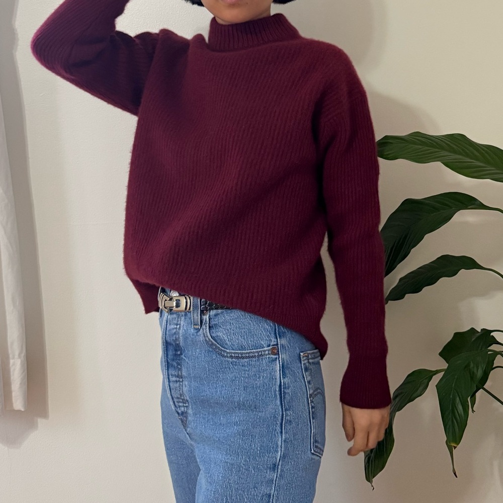 J Crew 100% Cashmere Thick Ribbed Burgundy Knit Sweater Preppy Size Small